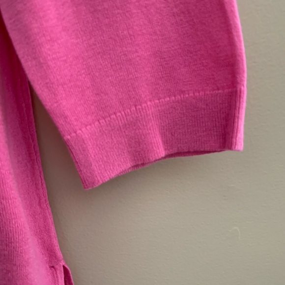 Ann Taylor crewneck pink button back light sweater. Size L - Picture 5 of 13